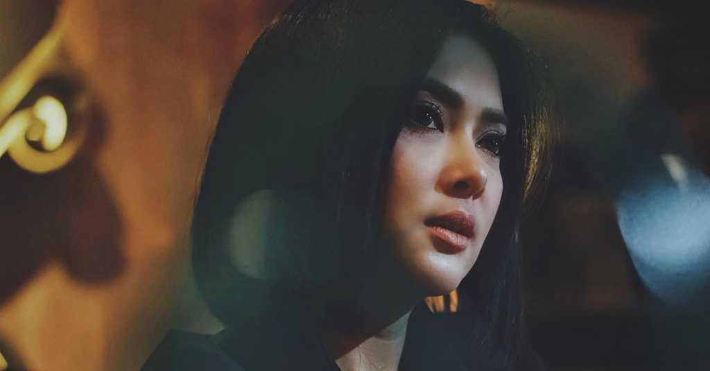 Syahrini Ketahuan Pakai Anting Murah, Begini Reaksi Netizen