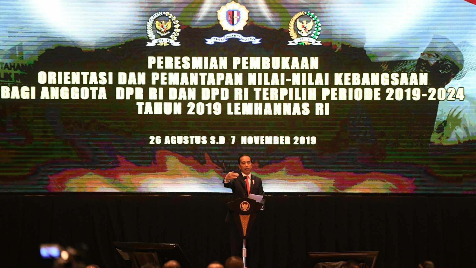 Presiden Jokowi Keluhkan Pembuatan Undang-Undang yang Bertele-tele
