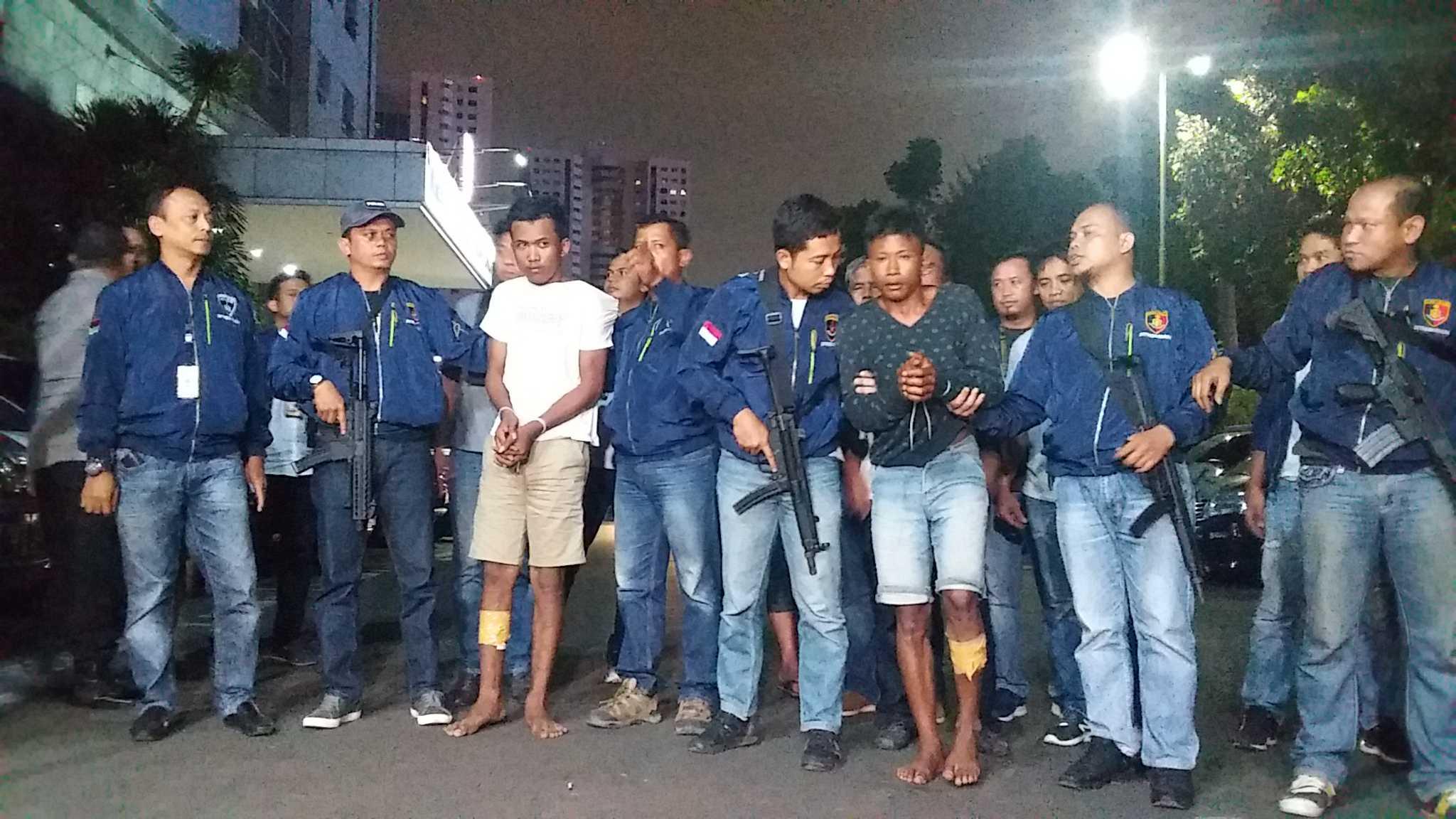 Bak Film Hollywood, Begini Sadisnya Pembunuh Bayaran Habisi Nyawa Ayah-Anak