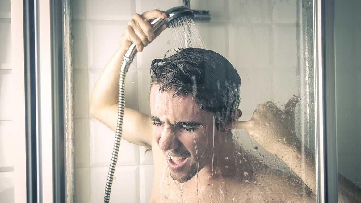 5 Kesalahan yang Sering Kamu Lakukan Saat Mandi