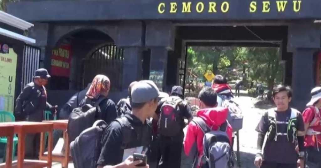 Dikenal Kramat, Jumlah Pendaki Gunung Lawu Justru Melonjak di Malam 1 Suro