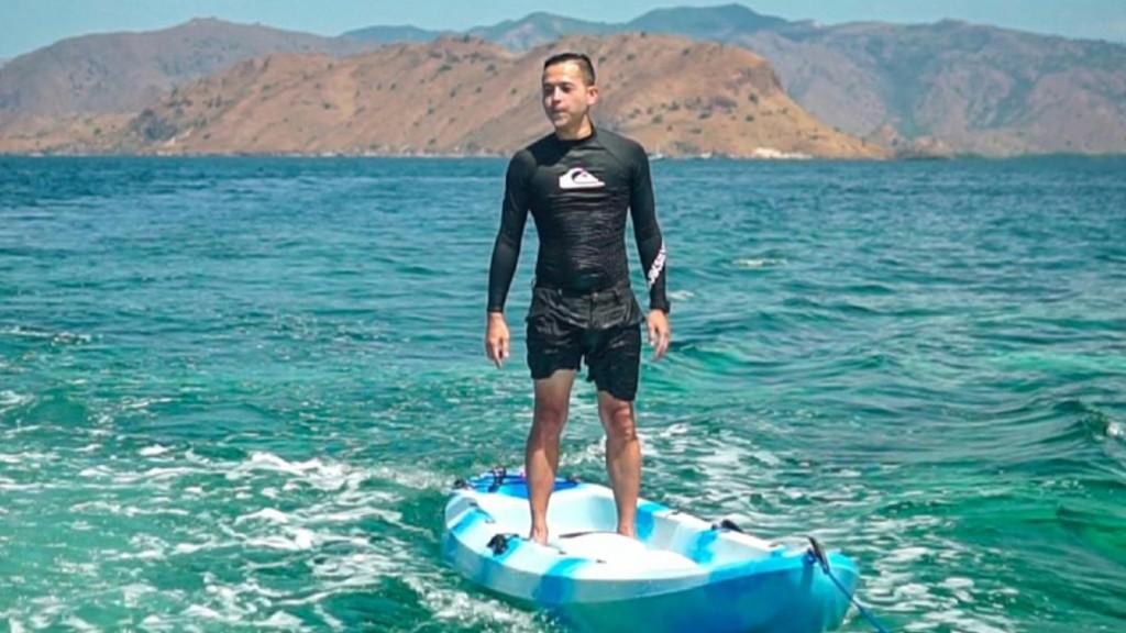 Doyan Snorkeling? Pulau Babi Memorable Banget Buat Ernets Prakasa