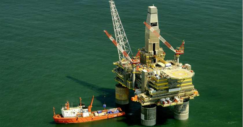 Harga Minyak di Asia Turun Karena Pengaruh Perang Dagang AS-China