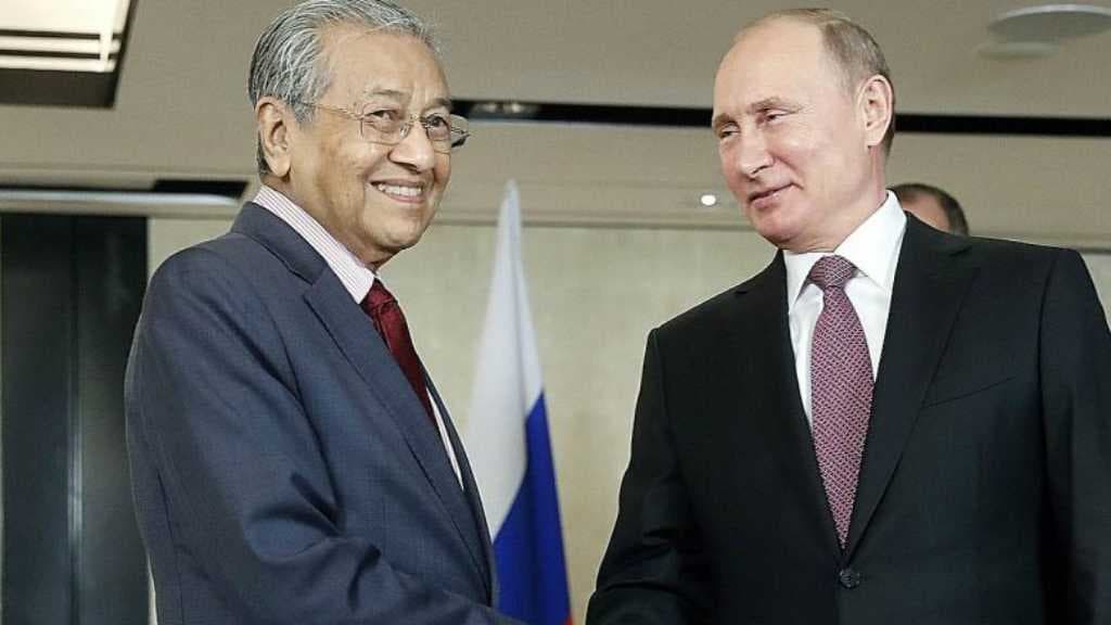 PM Malaysia Mahathir Mohamad Penuhi Undangan Presiden Rusia Vladimir Putin