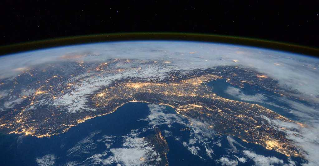 AS Jatuhkan Sanksi pada Badan Antariksa dan Organisasi Penelitian Iran