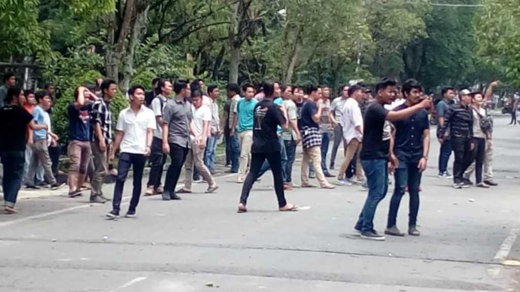 USU Mencekam! Mahasiswa Dua Fakultas Terlibat Tawuran Dalam Kampus