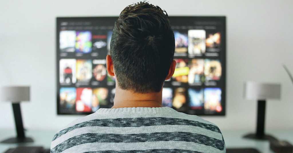 Tak Melulu Negatif! Ini Manfaat Tersembunyi Menonton Televisi