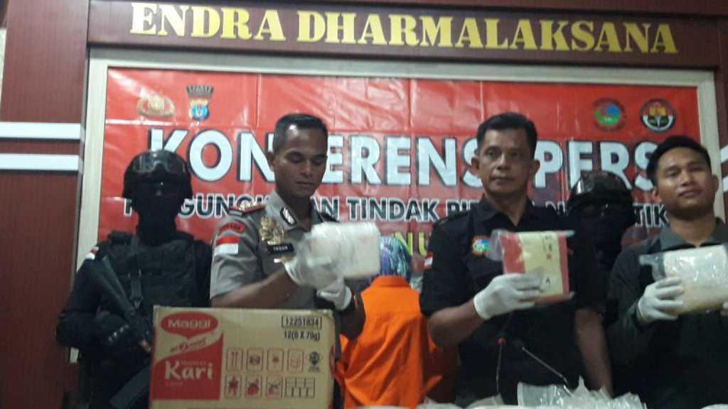 Mahasiswa Ini Pernah 4 Kali Loloskan Puluhan Kilogram Sabu dari Malaysia