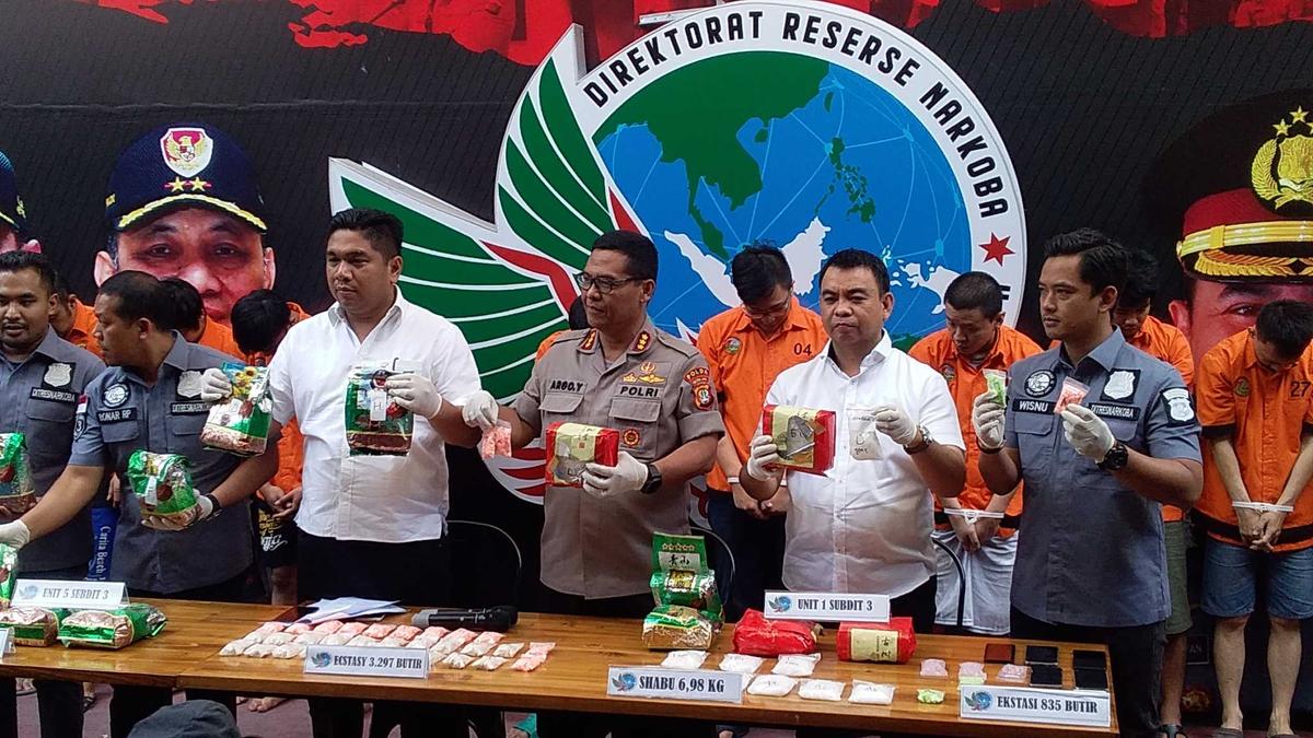 Sindikat Narkoba Jaringan Malaysia Diungkap, Belasan Pengedar Dibekuk