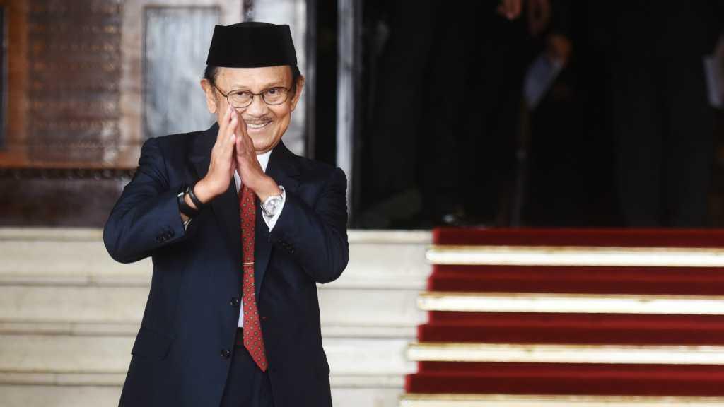BJ Habibie Wafat, Masyarakat Diimbau Kibarkan Bendera Setengah Tiang