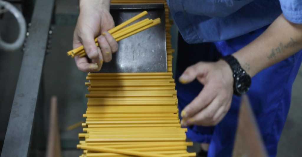 Aturan Wajib Gunakan Produk Lokal Diterapkan Apakah Bisa Tekan Impor?