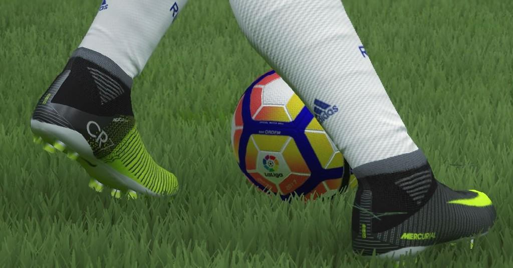 5 Desain Sepatu Sepakbola Aneh di Dunia, Ada yang Bertabur Berlian Lho!