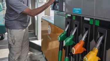 Menakar Harga Minyak Dunia Pasca Kilang Minyak Arab Saudi Diserang