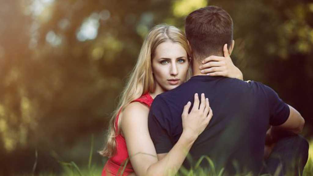 Pembahasan RUU KUHP Selesai: Kepala Desa Bisa Polisikan Pelaku Kumpul Kebo