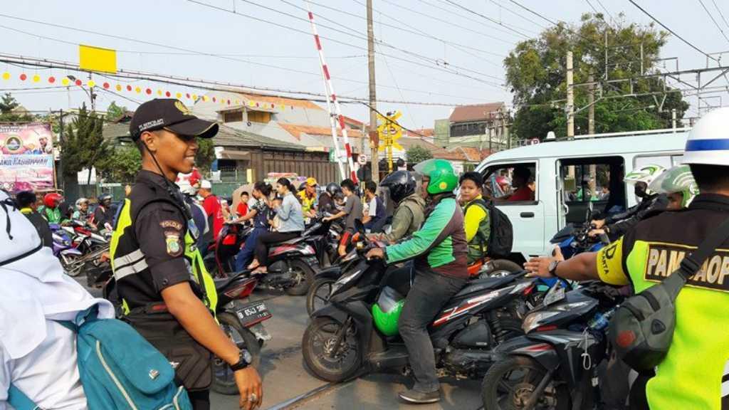 Kemenhub Sebut Kemungkinan Akan Buat Underpass di Perlintasan KA Bukit Duri