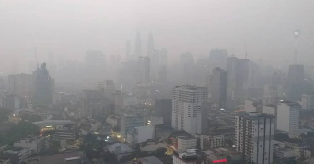 Asap Karhutla Kiriman Semakin Parah, 123 Sekolah di Malaysia Diliburkan