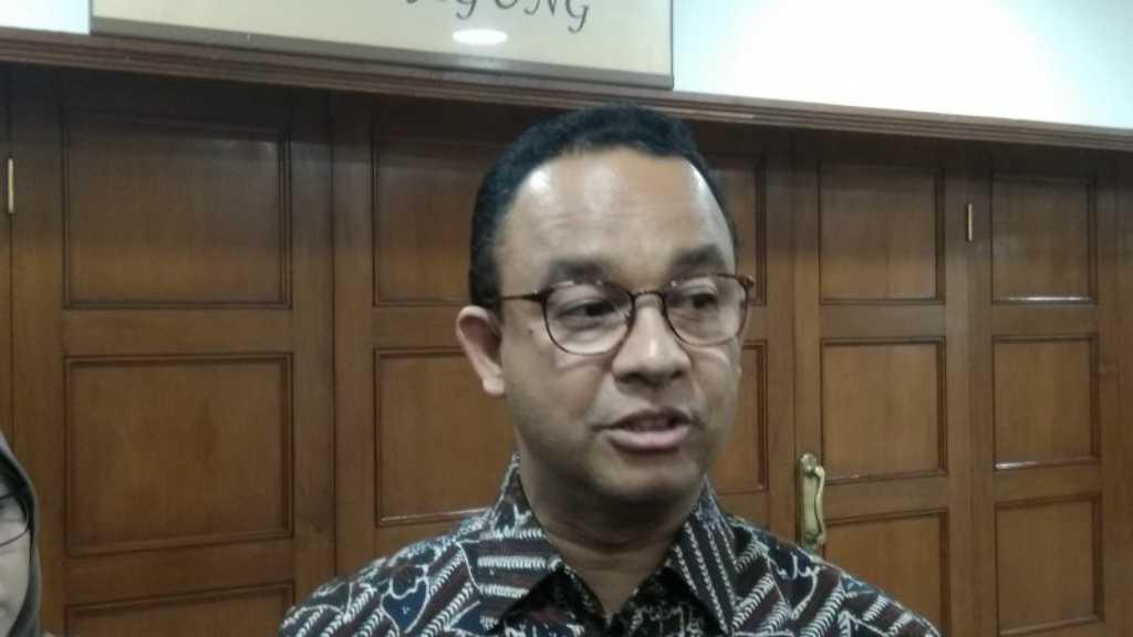 Anies Dibuat Meradang Pembakaran Arang dan Peleburan Timah di Cilincing
