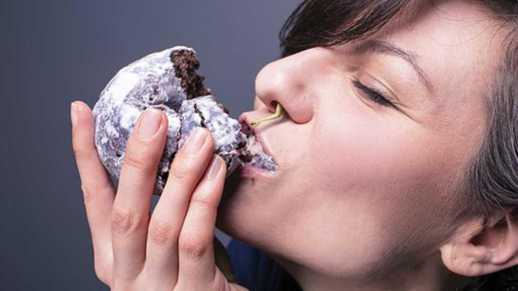 Ternyata Ini Alasan Misophonia Marah saat Dengar Orang Menguyah