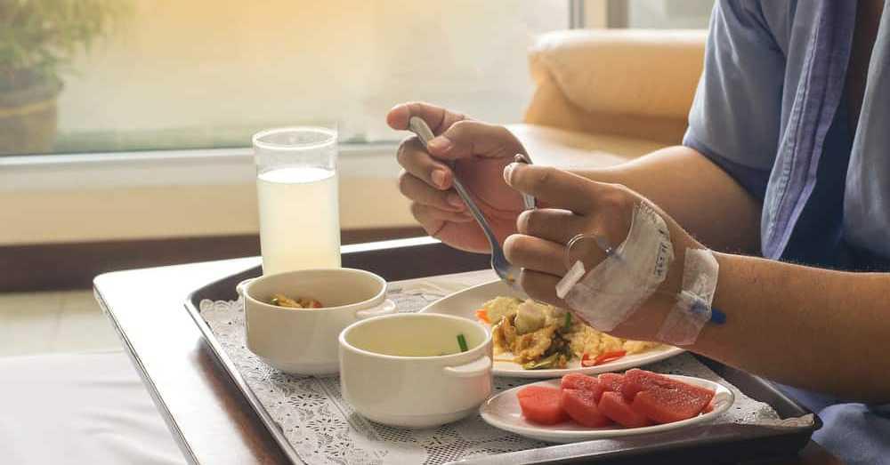 5 Jenis Makanan yang Harus Dihindari Saat Sedang Sakit