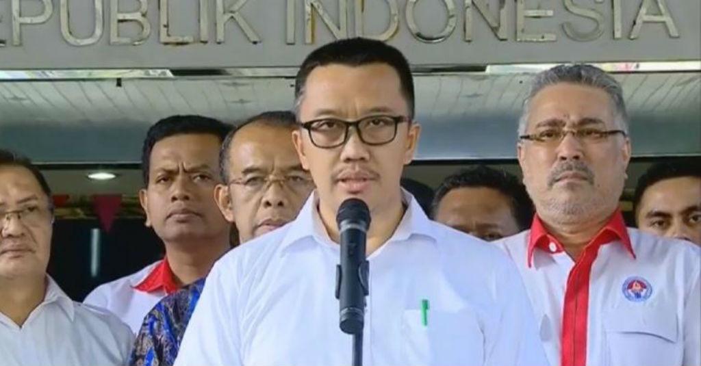 Jadi Tersangka Suap, Imam Nahrawi Minta Maaf kepada Semua Pihak