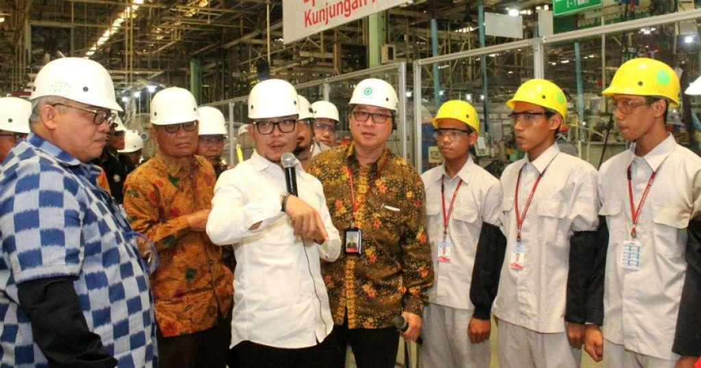 Hadiah Jokowi untuk PKB Bernama Hanif Dhakiri