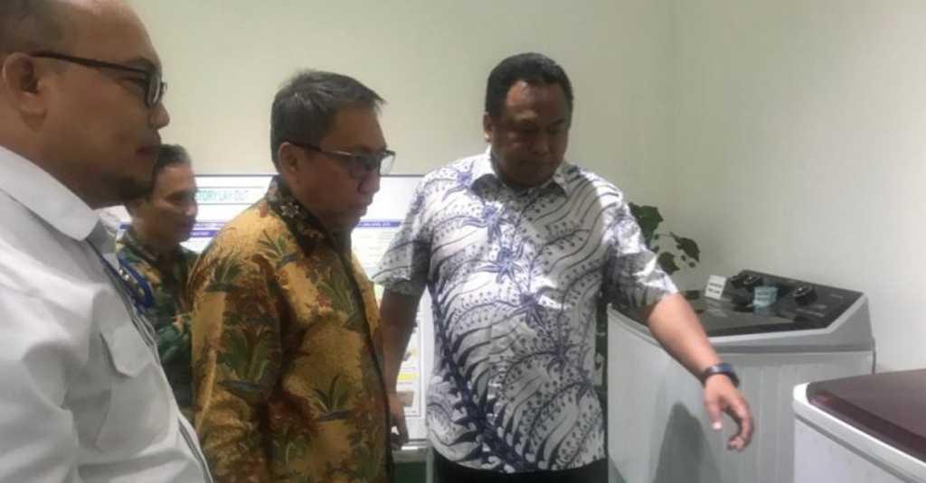 Industri Elektronik Alami Defisit 12 Miliar Dolar AS