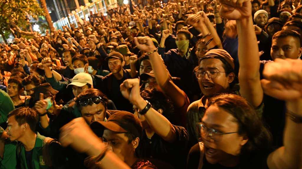 Tuntutan Tak Didengar, Mahasiswa Ajukan Mosi Tidak Percaya ke DPR