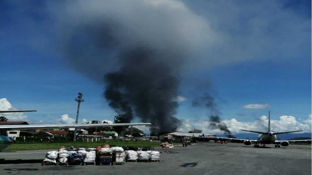 Wamena Rusuh, Operasional Bandara Dihentikan Sementara