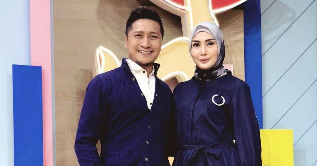 Dibalik Hijrah, Arie Untung dan Fenita Arie Sempat Hampir Bercerai