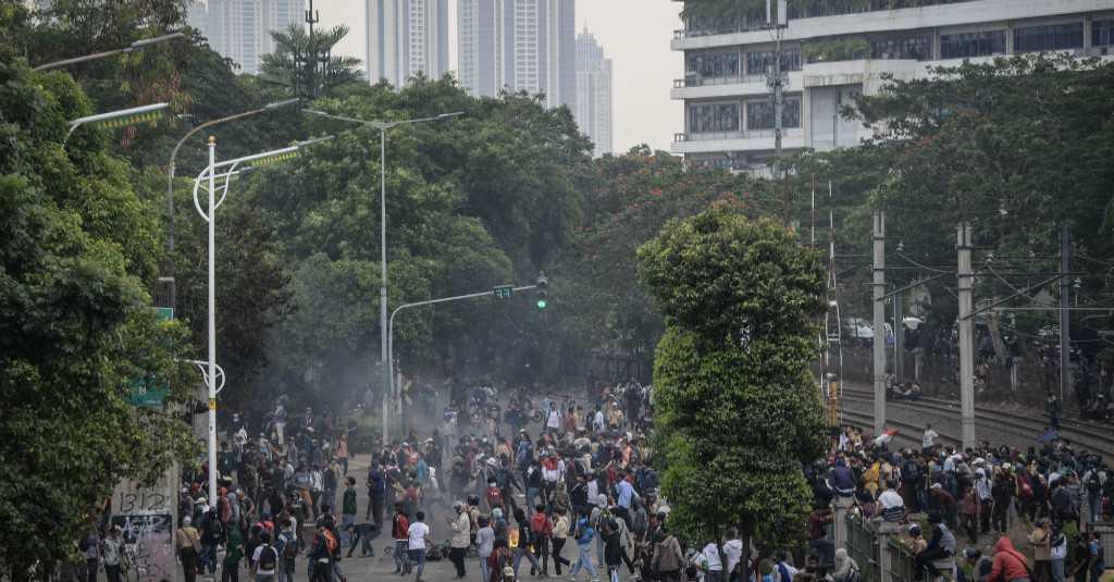 Polda Metro Amankan 200 Pelajar Usai Aksi Demonstrasi yang Berakhir Rusuh