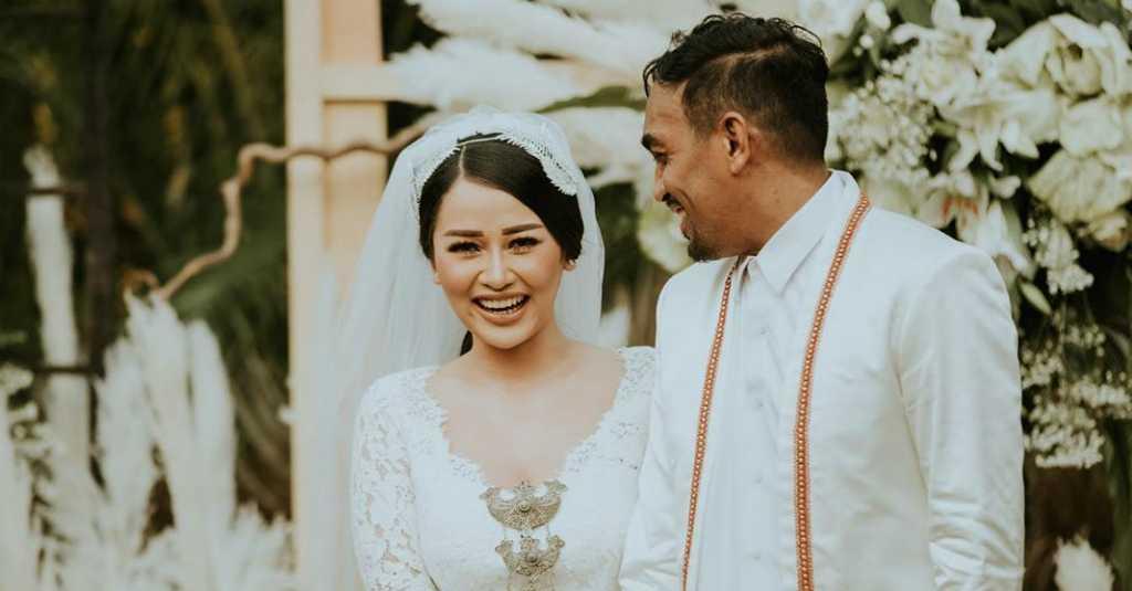 Mutia Ayu Bikin Hidup Glenn Fredly Lebih Bahagia