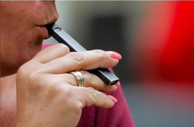 Vaping Mulai Dilarang, Bos Juul Mengundurkan Diri dari Jabatan