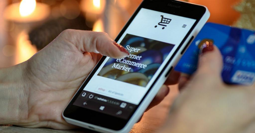 Buka Toko Online Tengah Malam Berpotensi 'Kalap' Belanja Loh!