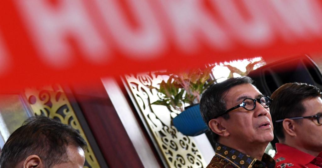 Ditanya Soal Perppu KPK, Yasonna Laoly dan Moeldoko Kompakan Bungkam
