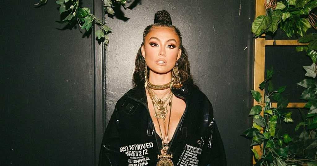 Agnez Mo Ungkap Perbedaan Fansnya di Indonesia dan Luar Negeri