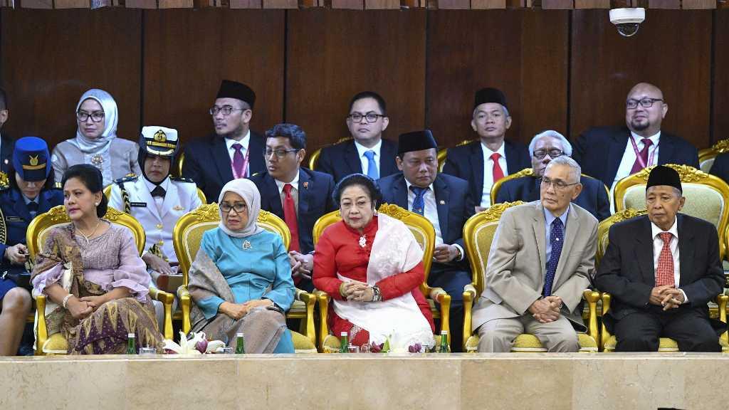 Video Megawati Tak Salaman dengan Surya Paloh Beredar, PDIP-NasDem Retak?