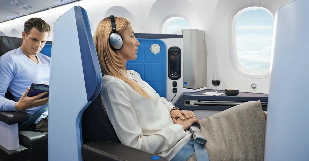 Mau Sehat dalam Perjalanan Pesawat, Kepoin Yuk 5 Tips Berikut Ini