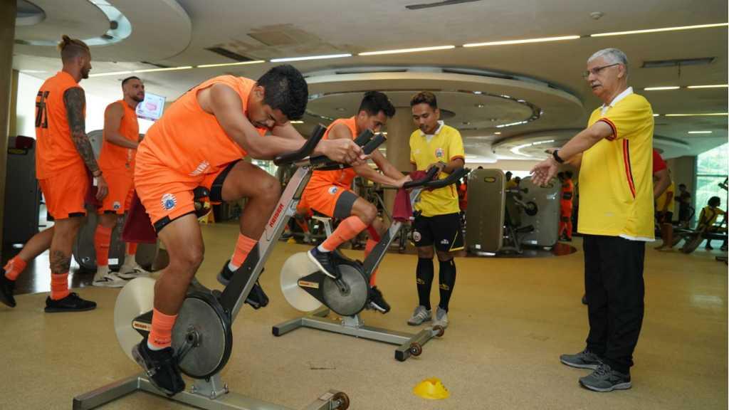 Usai Kembali dari Libur Tiga Hari, Pemain Persija Berlatih Kebugaran