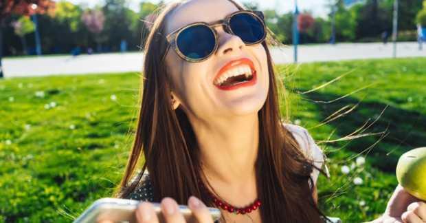 5 Tips Memilih Kacamata Hitam yang Baik untuk Mata