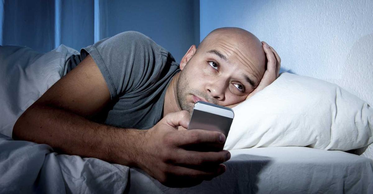 Terbukti! Rokok Jadi Salah Satu Penyebab Seseorang Sulit Tidur