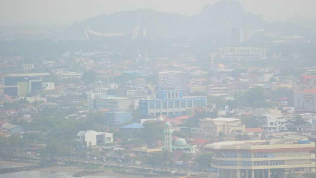 BMKG Sebut Sebaran Asap Sudah Terpantau di Sisi Timur Sumbar