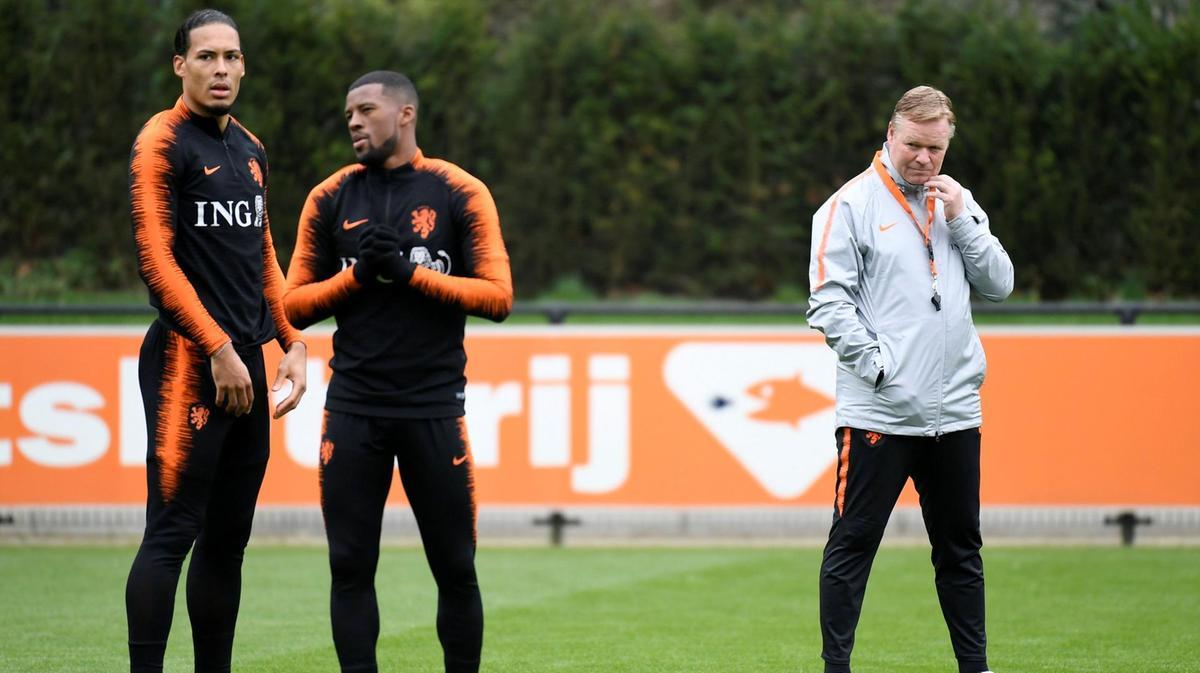 Menang Atas Belarusia, 2 Pemain Belanda Ini Keluhkan Kondisi Lapangan