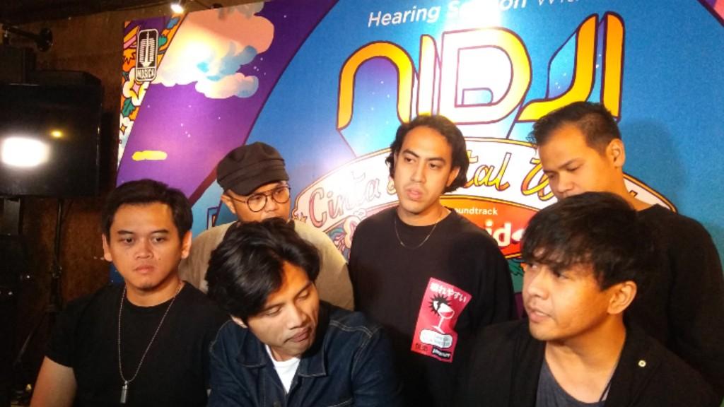 Isi Soundtrack 'Eggnoid', Nidji Bayangkan Terlahir Kembali dari Telur