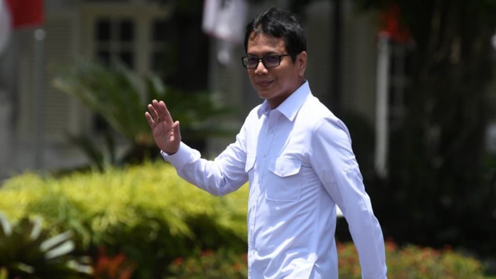 Wishnutama dan Erick Thohir Juga Datang ke Istana Negara Berkemeja Putih