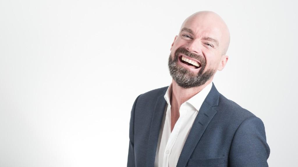 Hei Kaum Pria, Bekerja Lebih Dari 50 Jam Seminggu Picu Kebotakan Loh!