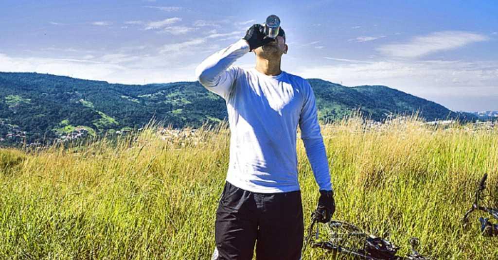 Baiklah Cairan Isotonik Diminum Saat Cuaca Panas?