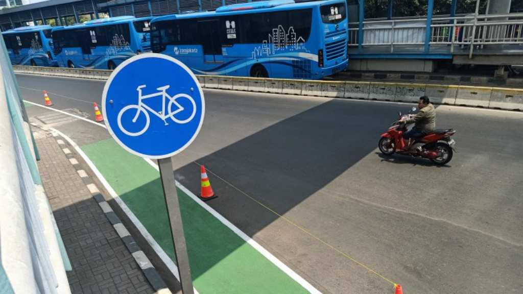 Jalur Sepeda DKI Disebut Belum Ramah Bagi Pengguna, Setuju?
