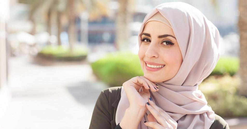 Saat Cuaca Panas, Bahan Jenis Ini Bisa Bikin Hijaber Lebih Adem