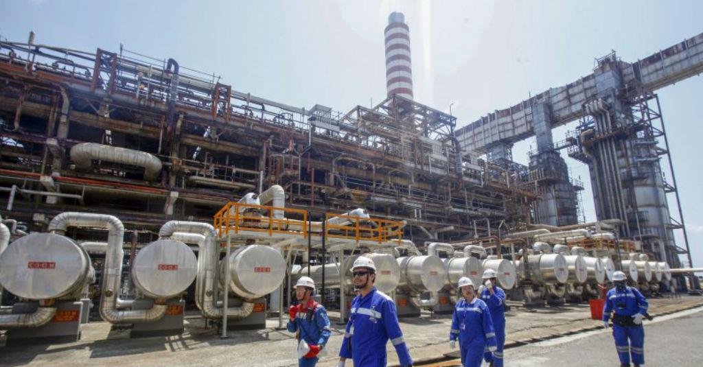 Pertamina-Rosneft Teken Kontrak Desain Kilang Tuban