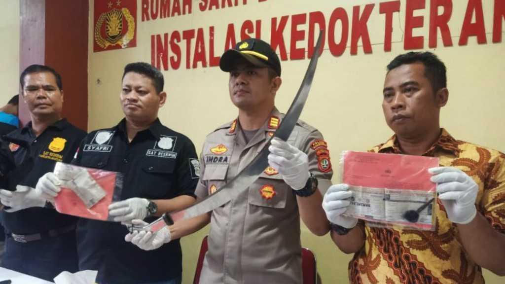 Geng Motor Brutal 'Independent' Gunakan Celurit Pesanan, Begini Bentuknya